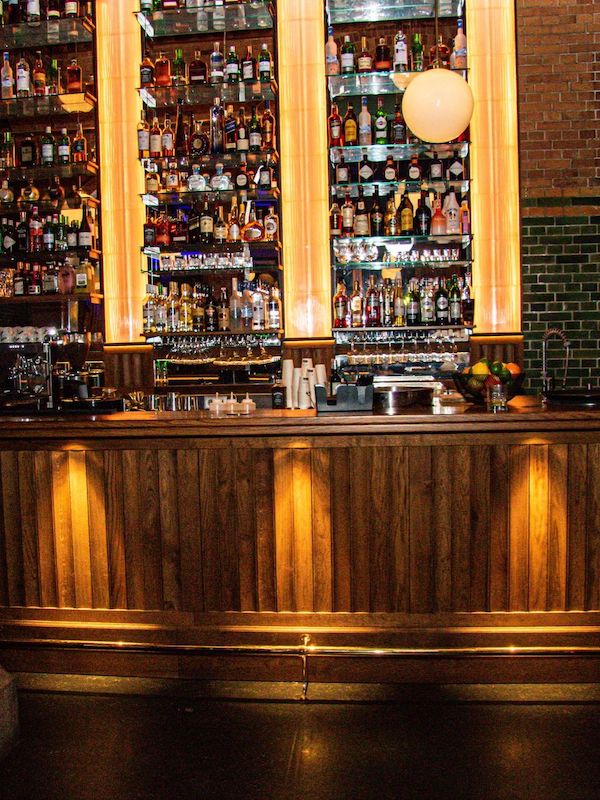 brokers-bar-drink-04